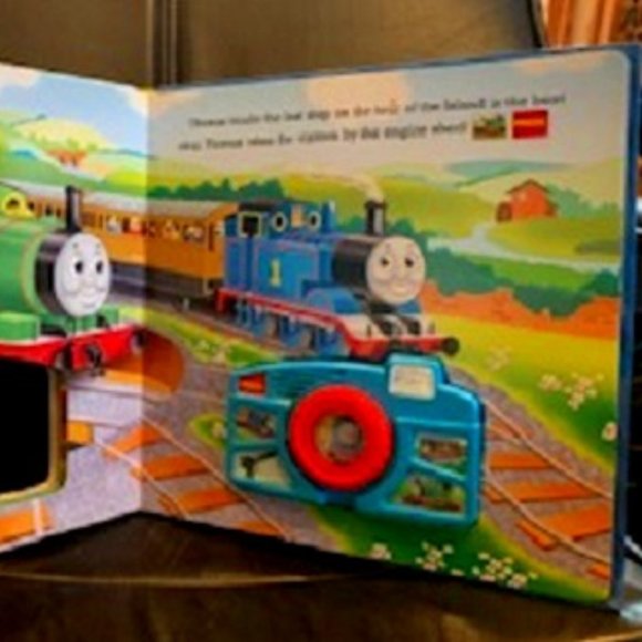 Thomas the Tank Engine: Camera Tour (Interactive Sound Book) Hardcover - Picture 4 of 10